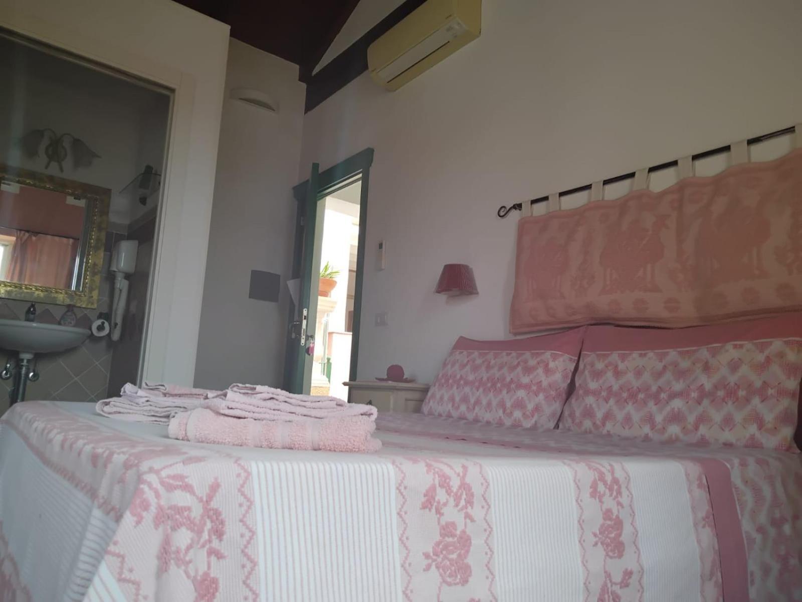 B&B Guest House Il Porto Vecchio Stintino Extérieur photo