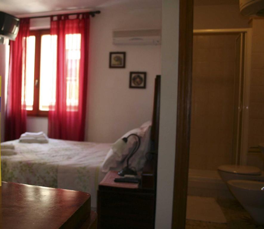 B&B Guest House Il Porto Vecchio Stintino Chambre photo